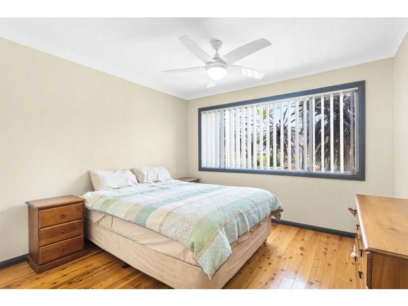 52 Strata Avenue, Barrack Heights NSW 2528