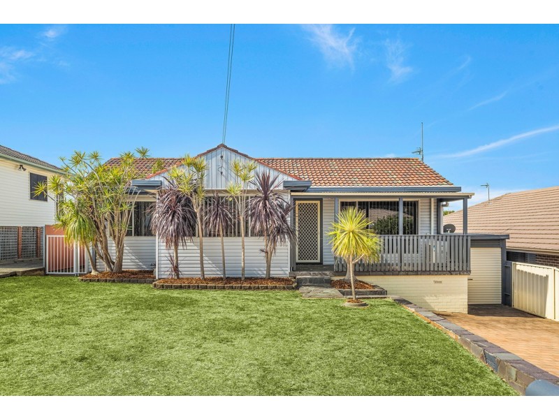 52 Strata Avenue, Barrack Heights NSW 2528