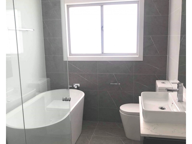 8/17 Fisher Street, Oak Flats NSW 2529