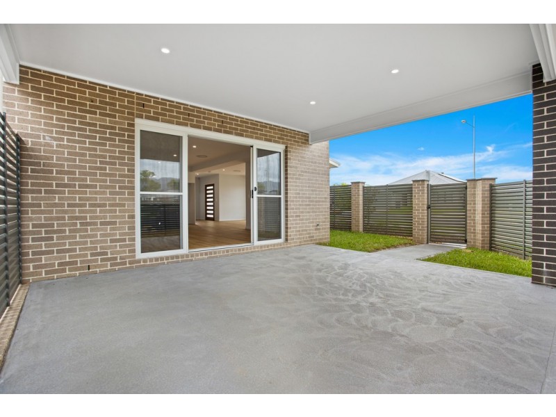 52 Oak Farm Road, Calderwood NSW 2527