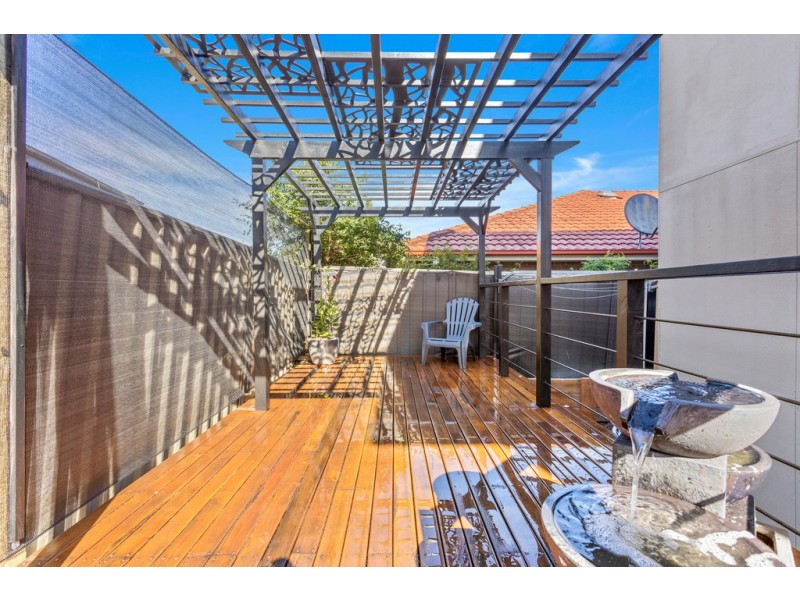 193 Northcliffe Drive, Berkeley NSW 2506