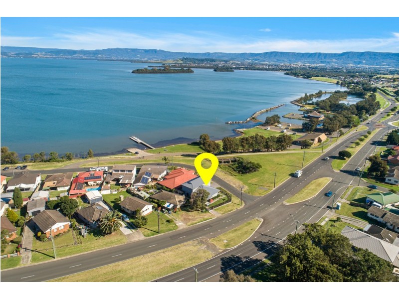 193 Northcliffe Drive, Berkeley NSW 2506
