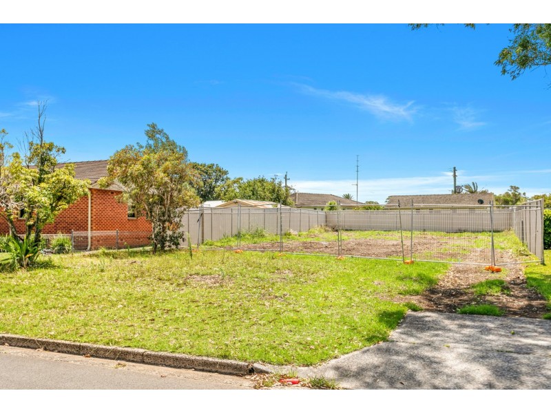 16 Spofforth Street, Warilla NSW 2528