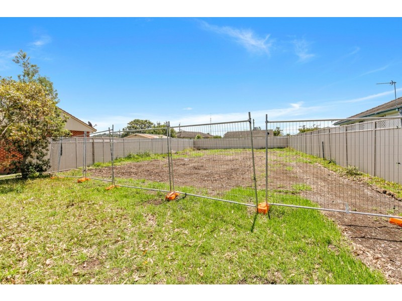 16 Spofforth Street, Warilla NSW 2528