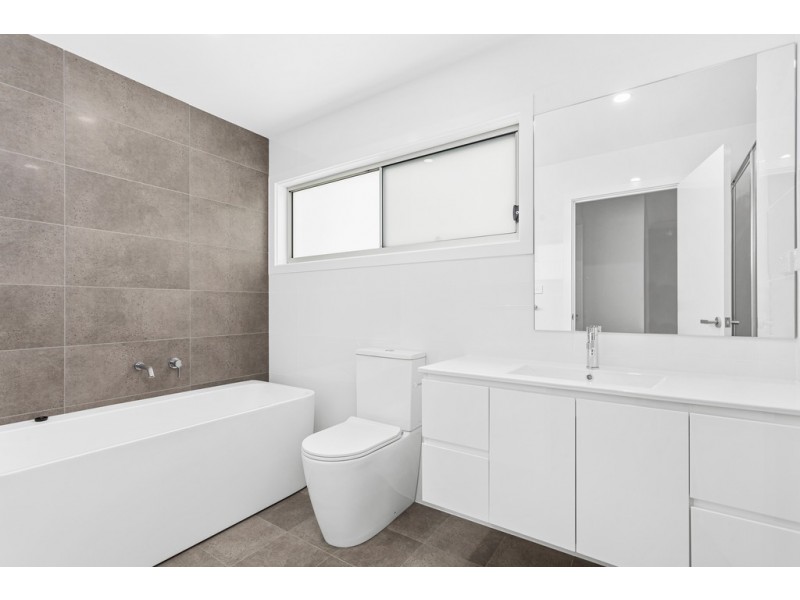 4/6 Hopetoun Lane, Oak Flats NSW 2529