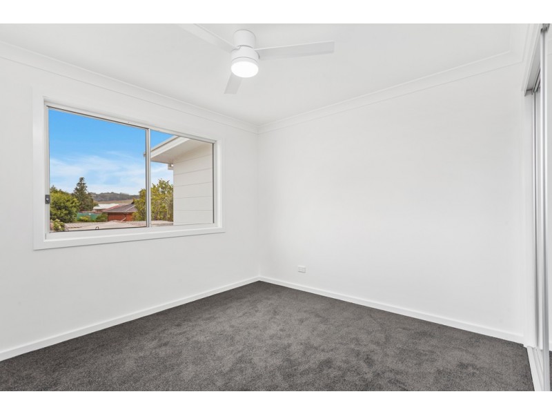 4/6 Hopetoun Lane, Oak Flats NSW 2529