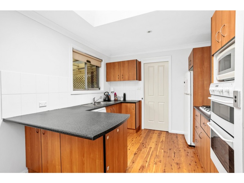 35 Blackbutt Way, Barrack Heights NSW 2528