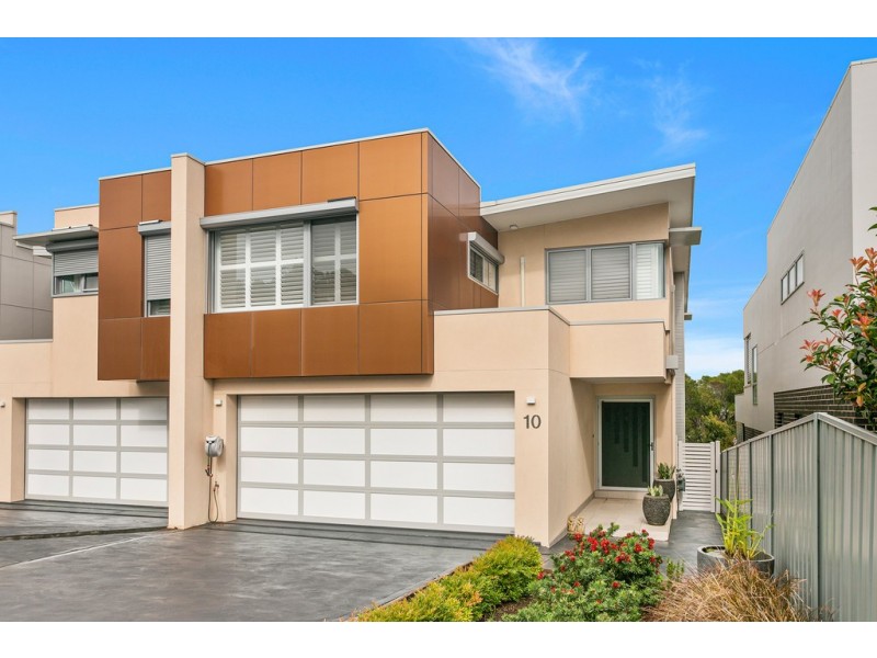 10 Glades Parkway, Shell Cove NSW 2529