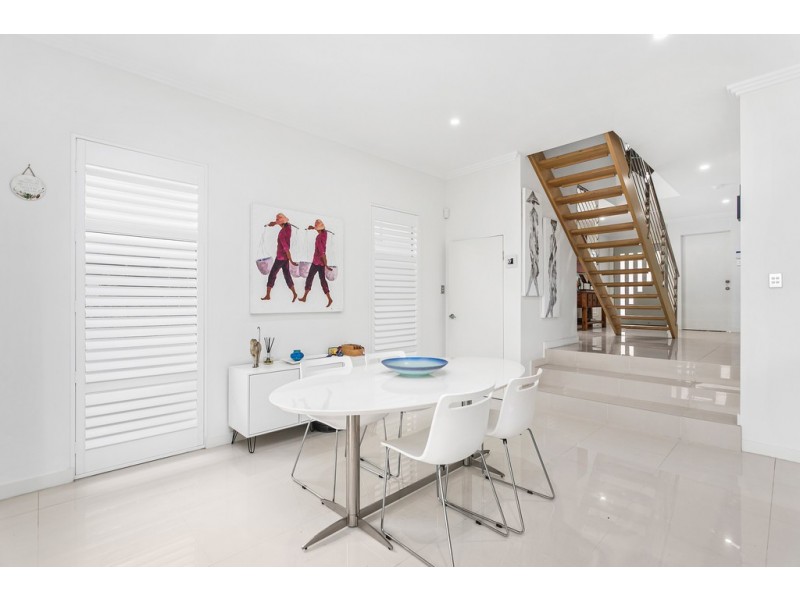 10 Glades Parkway, Shell Cove NSW 2529