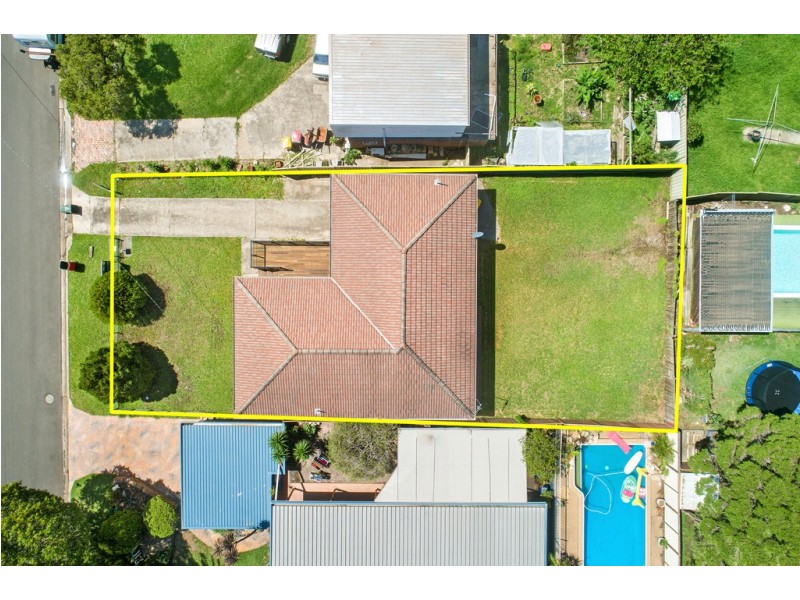 35 Henricks Parade, Mount Warrigal NSW 2528