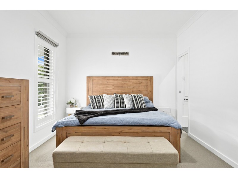 37 Curramore Terrace, Tullimbar NSW 2527