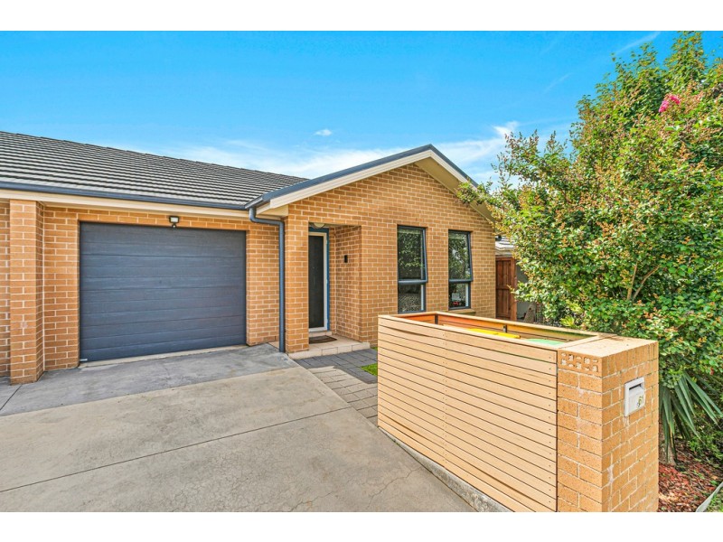 61 Churchill Circuit, Barrack Heights NSW 2528