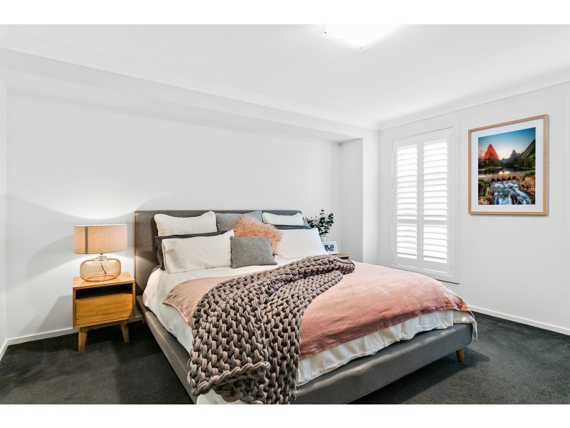 22 Elizabeth Circuit, Flinders NSW 2529