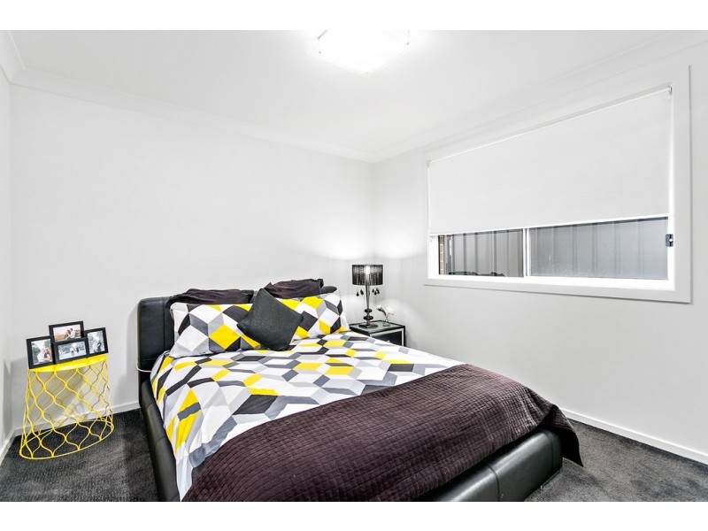 22 Elizabeth Circuit, Flinders NSW 2529