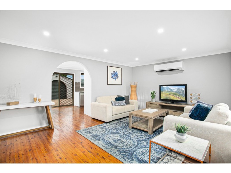 72 The Boulevarde, Oak Flats NSW 2529