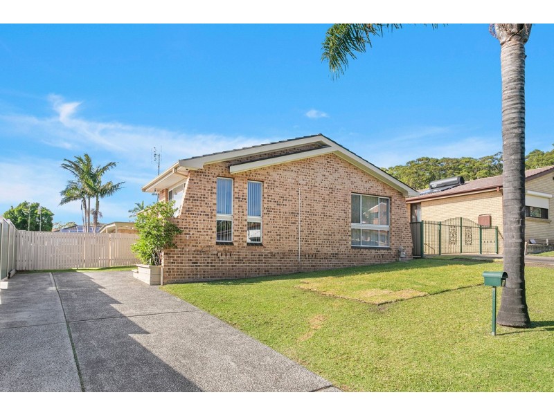 3 Fern Tree Place, Barrack Heights NSW 2528