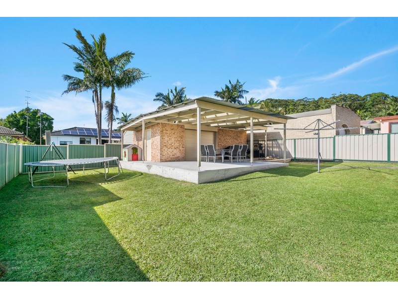 3 Fern Tree Place, Barrack Heights NSW 2528