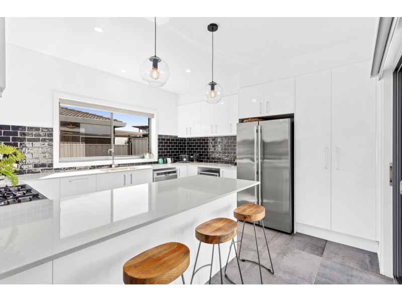 2A Headland Parade, Barrack Point NSW 2528