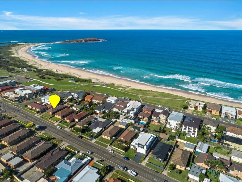 21 Osborne Parade, Warilla NSW 2528