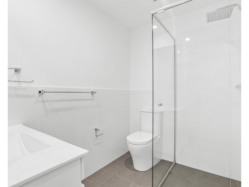 220/1 Evelyn Court, Shellharbour City Centre NSW 2529