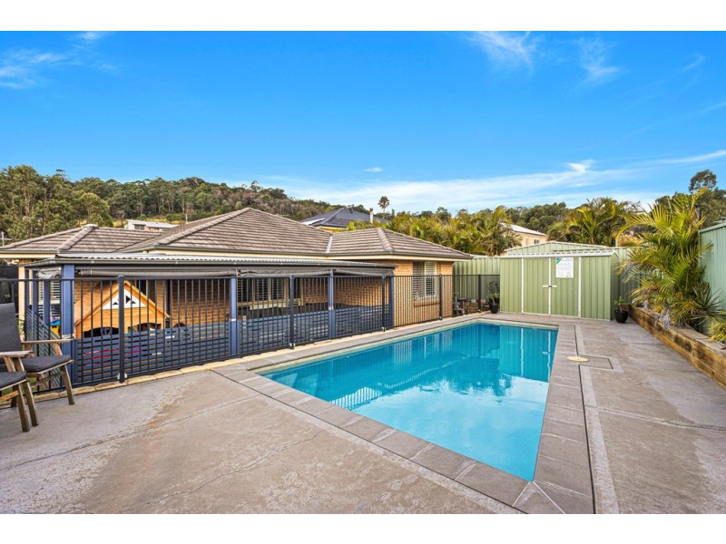 4 Danjera Drive, Albion Park NSW 2527