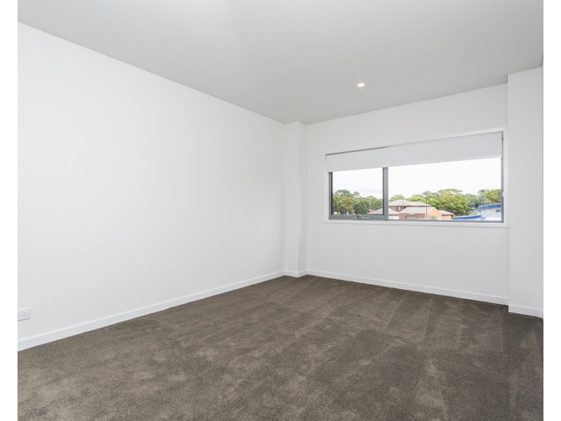 318/1 Evelyn Court, Shellharbour City Centre NSW 2529
