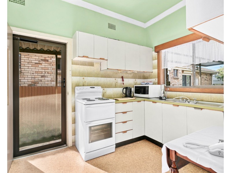 20 Hopetoun Street, Oak Flats NSW 2529