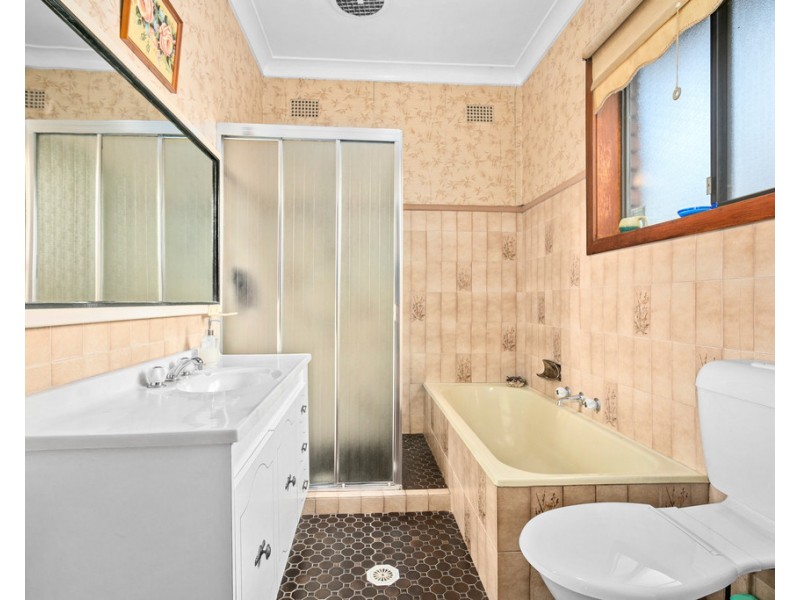 20 Hopetoun Street, Oak Flats NSW 2529