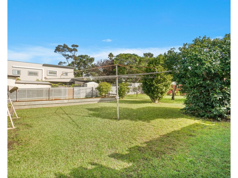 20 Hopetoun Street, Oak Flats NSW 2529