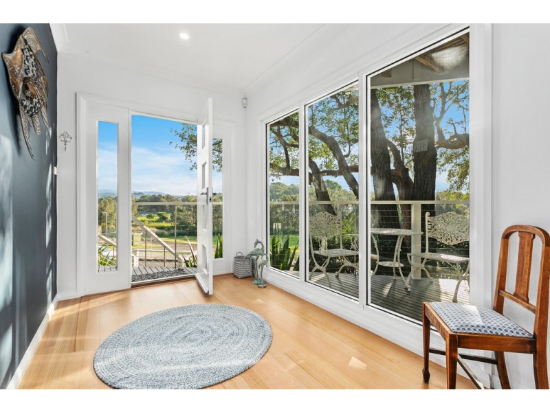 6 Beach Road, Shellharbour NSW 2529