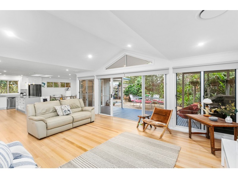 6 Beach Road, Shellharbour NSW 2529