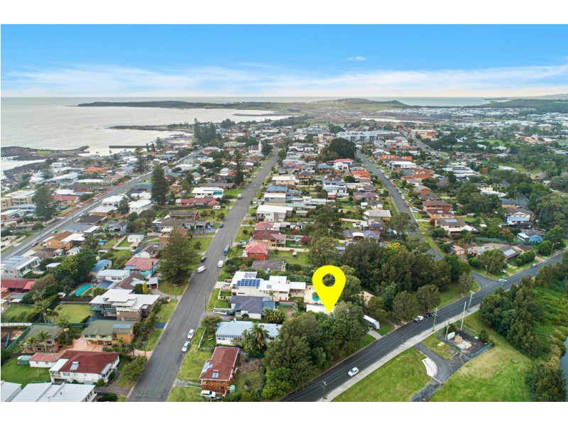 6 Beach Road, Shellharbour NSW 2529