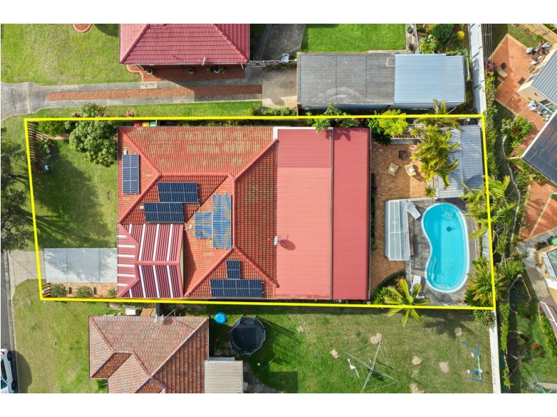 5 Roberts Avenue, Barrack Heights NSW 2528