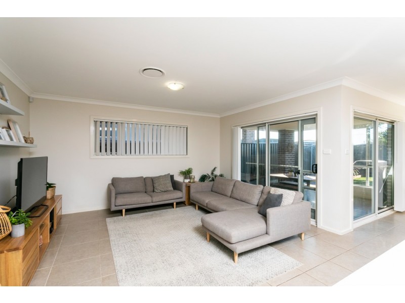 27a Wollingurry Street, Haywards Bay NSW 2530
