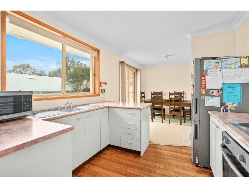 13 Gloucester Circuit, Albion Park NSW 2527
