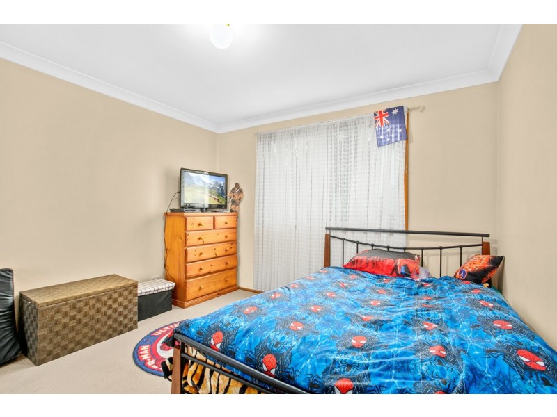 13 Gloucester Circuit, Albion Park NSW 2527