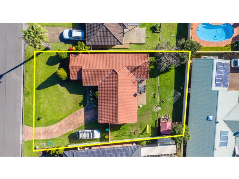 13 Gloucester Circuit, Albion Park NSW 2527