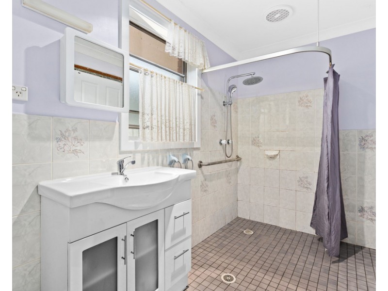 9 Robyn Road, Albion Park Rail NSW 2527