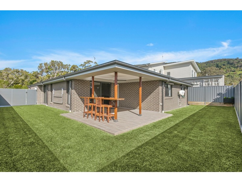 14 Nattai Crescent, Albion Park NSW 2527