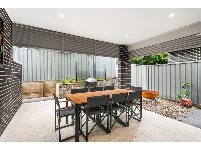 9 National Avenue, Shell Cove NSW 2529