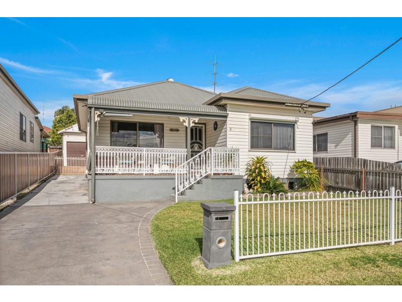 9 Merrett Avenue, Cringila NSW 2502