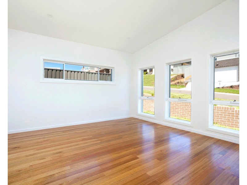 10 National Avenue, Shell Cove NSW 2529