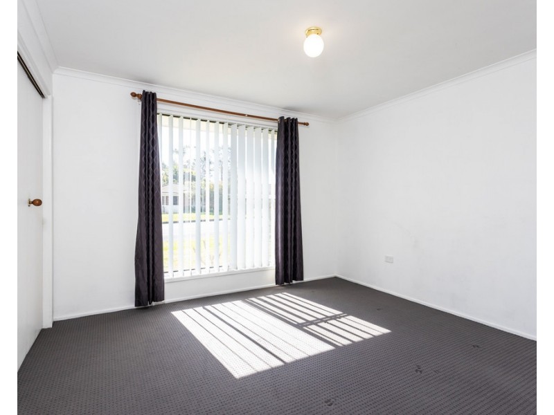 8 Coachwood Drive, Albion Park Rail NSW 2527