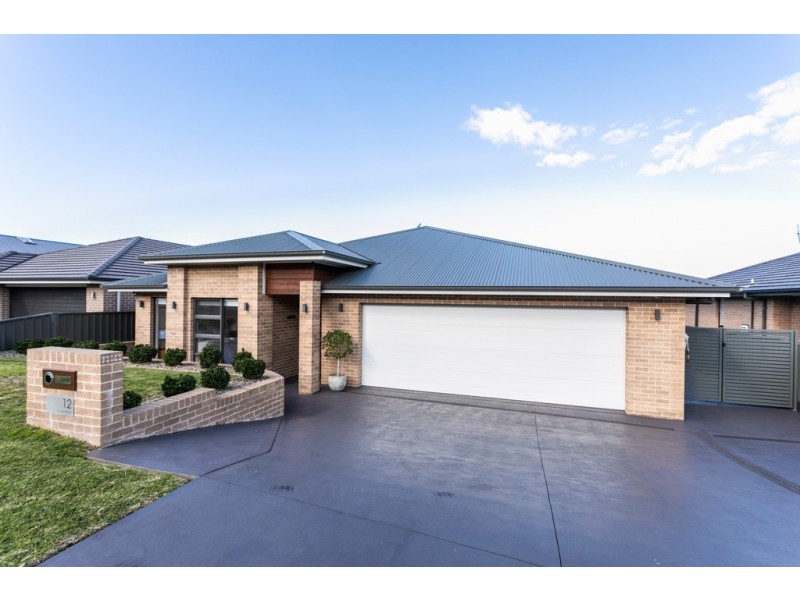 12 St Ives Road, Flinders NSW 2529
