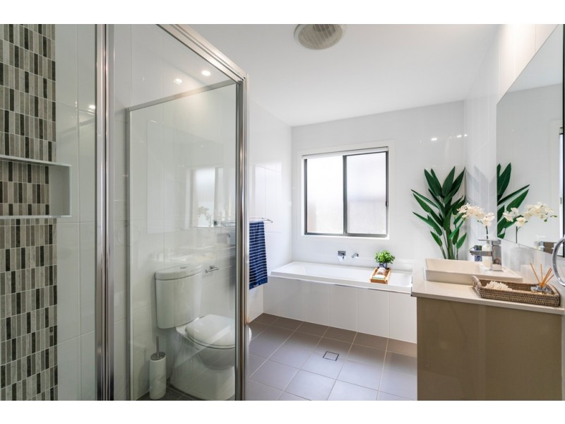 12 St Ives Road, Flinders NSW 2529