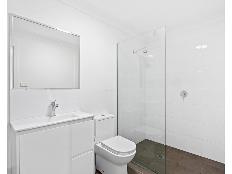 8A Brooks Terrace, Kanahooka NSW 2530