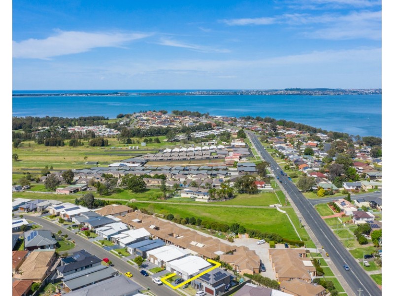 8A Brooks Terrace, Kanahooka NSW 2530