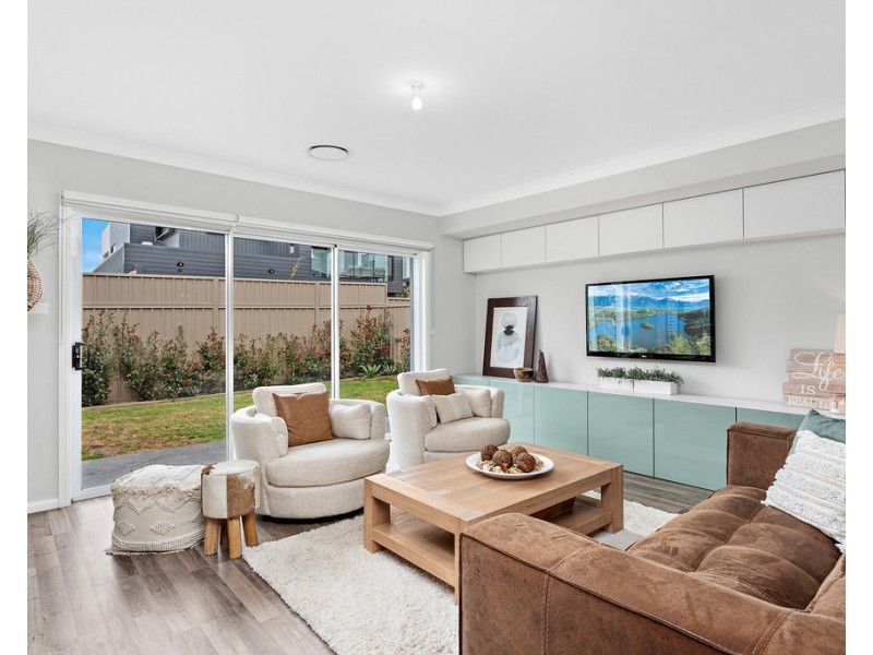 12 Pier Avenue, Shell Cove NSW 2529
