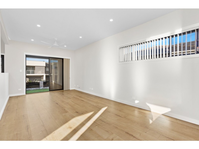 54B Shallows Drive, Shell Cove NSW 2529