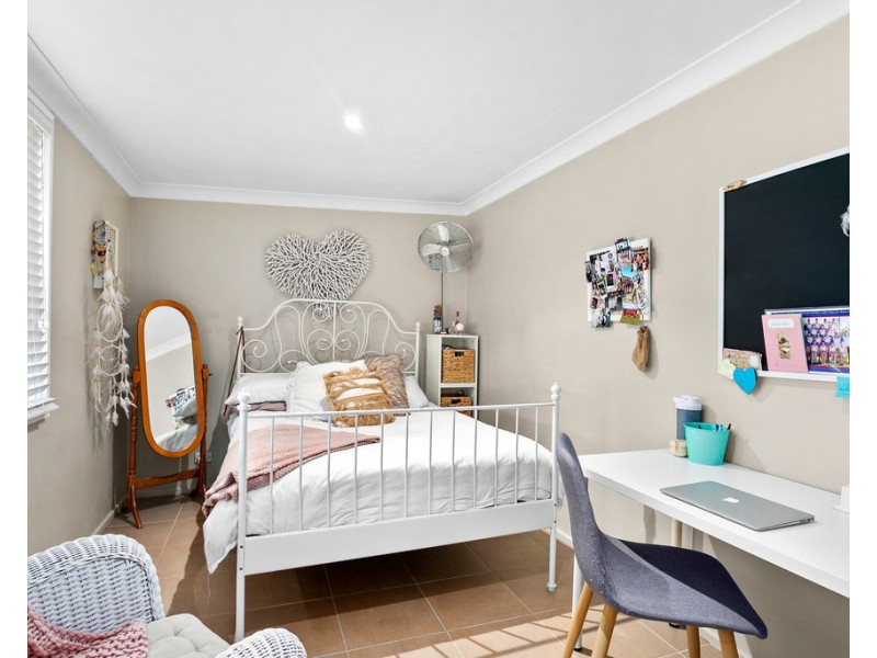 11 William Avenue, Warilla NSW 2528